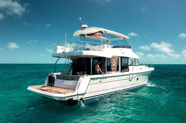 Beneteau Oceanis Yacht 54 2023 BENETEAU SWIFT TRAWLER 48