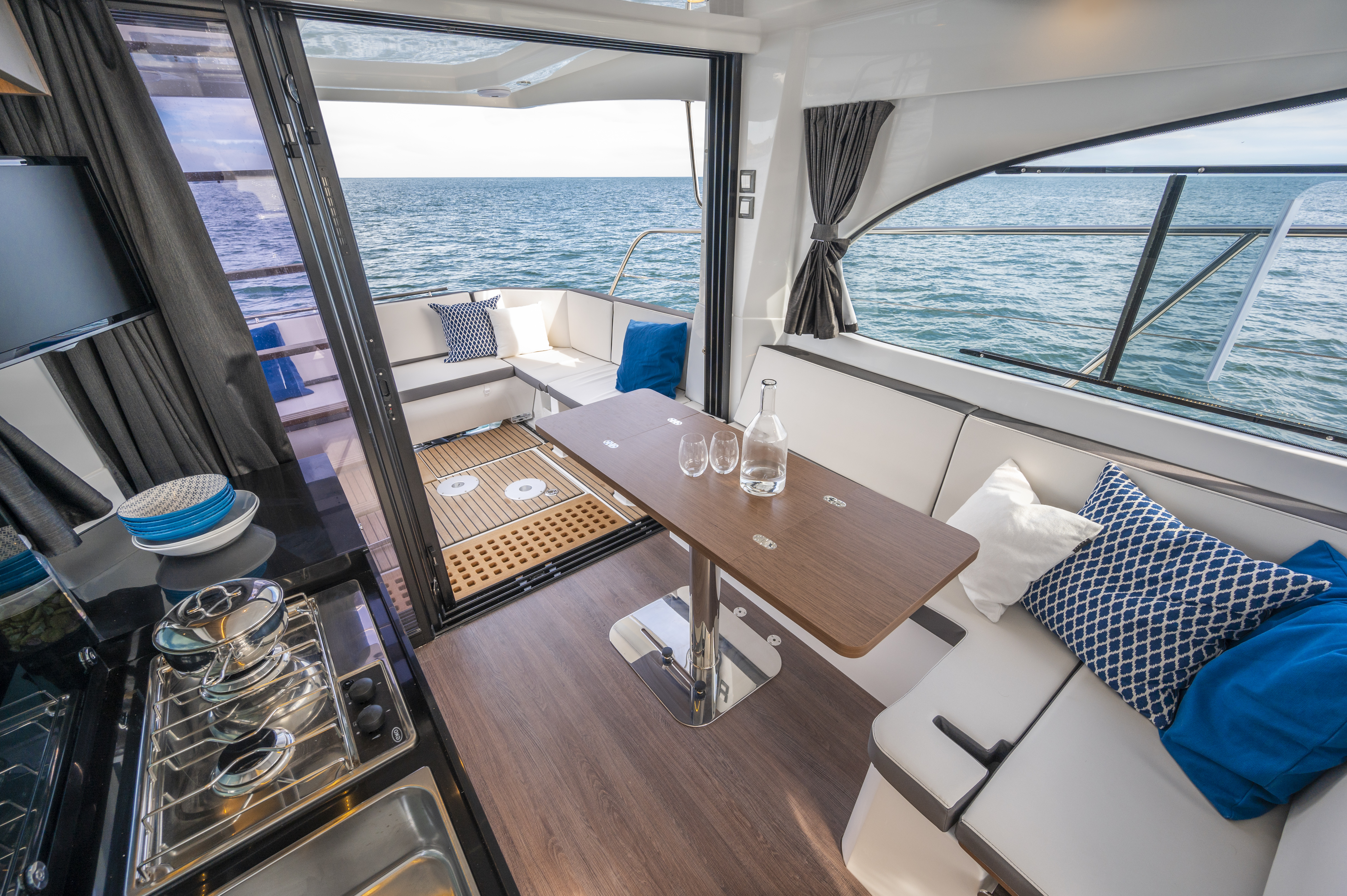 Beneteau Antares 11 Fly